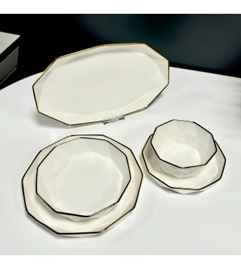 Service de table octogonal porcelaine fine 25 pièces doré